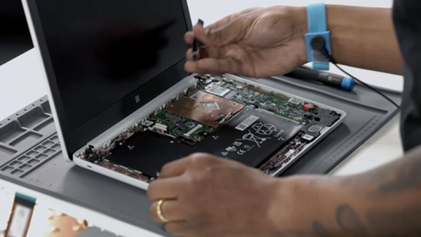 微软发布Surface Laptop SE拆机视频 配合iFixit工具可以更轻易维修