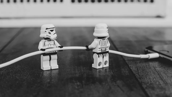 被罚款1.3亿后 巴西第三次要求苹果提供充电器 但仍被拒绝