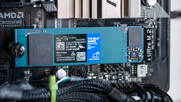 部分闪存芯片封装开始出现短缺问题 刺激容量更大的固态硬盘价格上涨