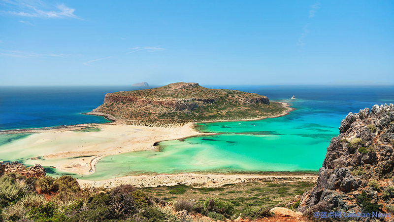 微软已经给 Windows 10 Lite 精简版新增圣托里尼代号