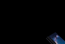 华为发布Mate X柔性屏可折叠设备 5G加持售价1.7万元